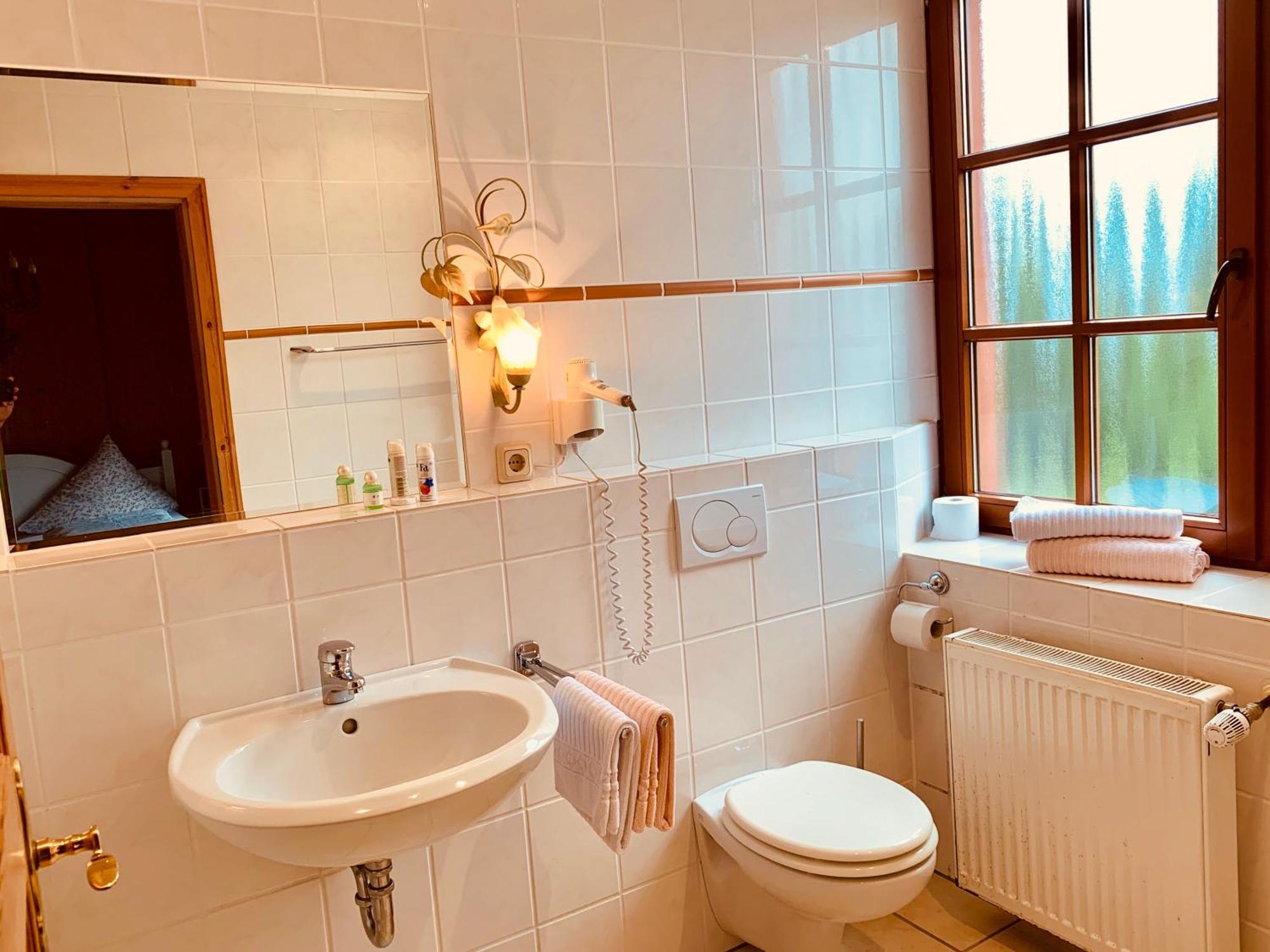Landhaus Tannenhof Lind  Room photo